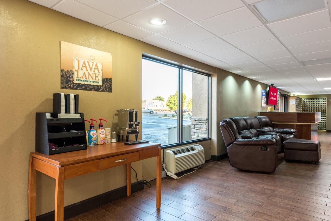 Red Roof Inn & Suites Pigeon Forge Parkway מראה חיצוני תמונה