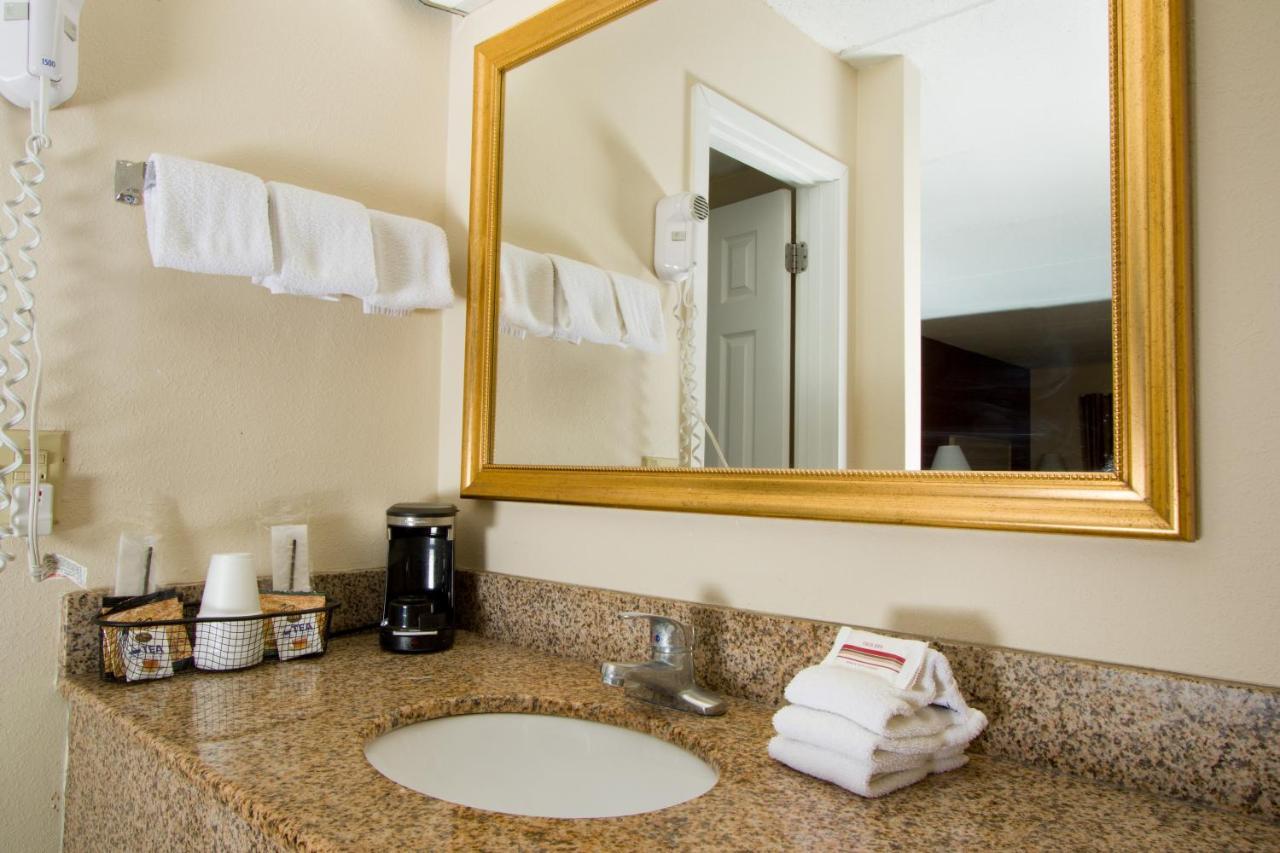 Red Roof Inn & Suites Pigeon Forge Parkway מראה חיצוני תמונה