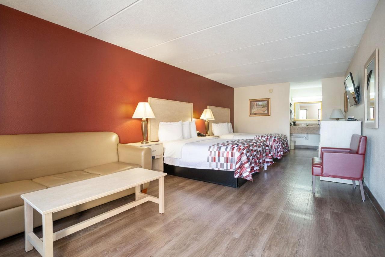 Red Roof Inn & Suites Pigeon Forge Parkway מראה חיצוני תמונה