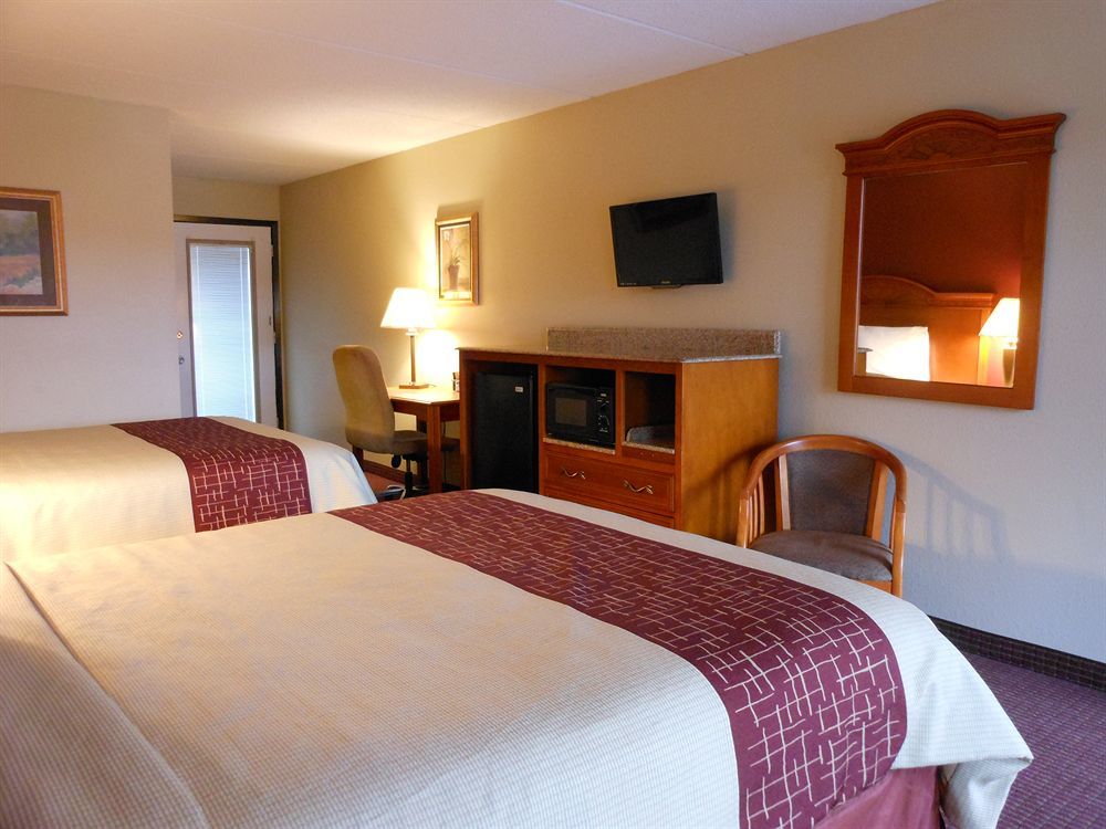 Red Roof Inn & Suites Pigeon Forge Parkway מראה חיצוני תמונה