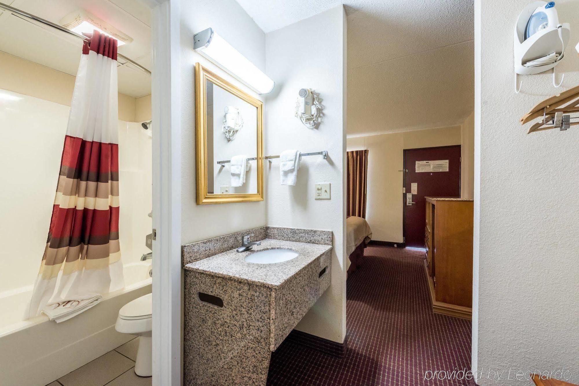 Red Roof Inn & Suites Pigeon Forge Parkway מראה חיצוני תמונה