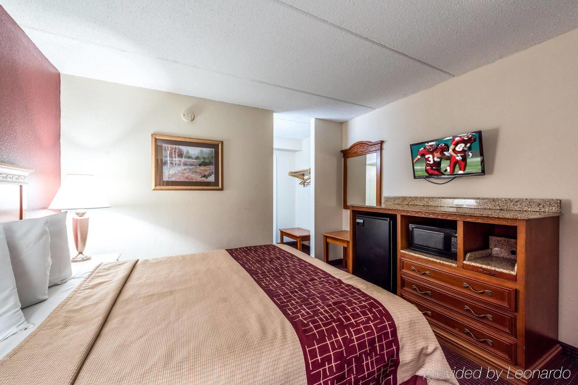 Red Roof Inn & Suites Pigeon Forge Parkway מראה חיצוני תמונה