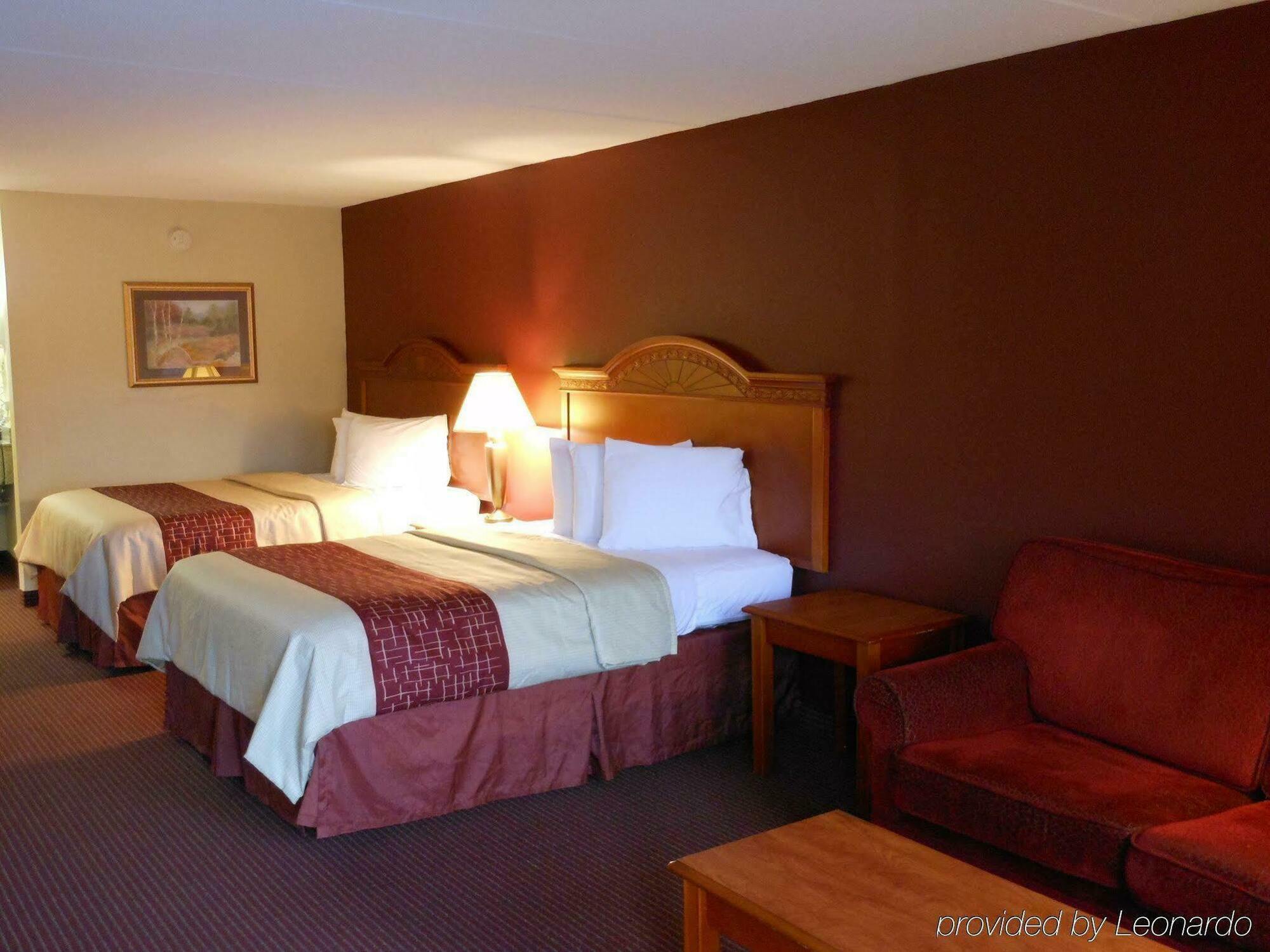 Red Roof Inn & Suites Pigeon Forge Parkway מראה חיצוני תמונה